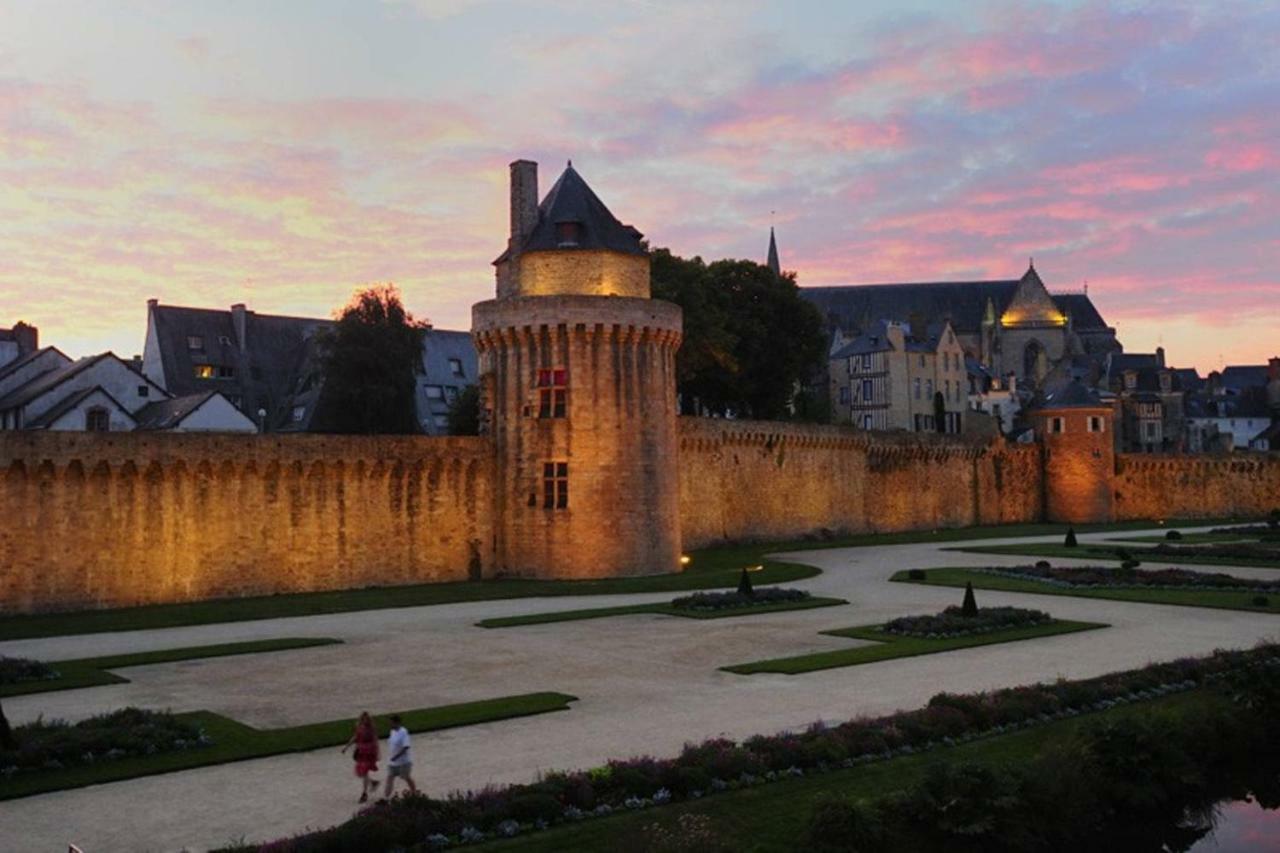 Stop 100M Du Port-Parking Gratuit A 5Mn Vannes Kültér fotó
